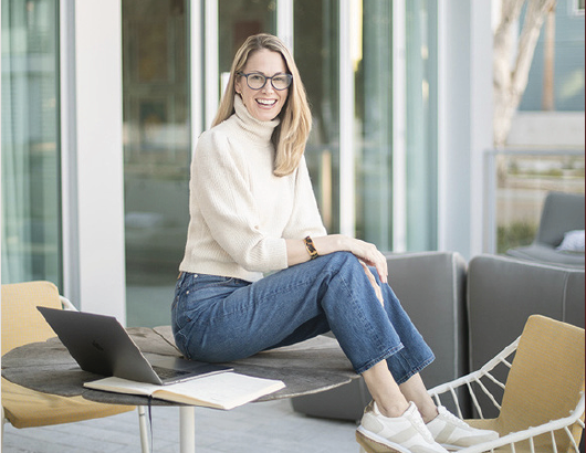 An image of Meg Tancredi, MS, RD. She is a registered dietitian with a dual academic background in Educational Psychology and Nutrition, Healthspan, and Longevity from the University of Southern California (USC).